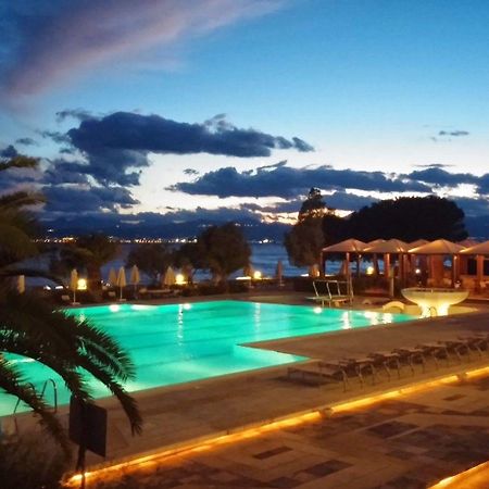 Ramada Loutraki Poseidon Resort Eksteriør bilde