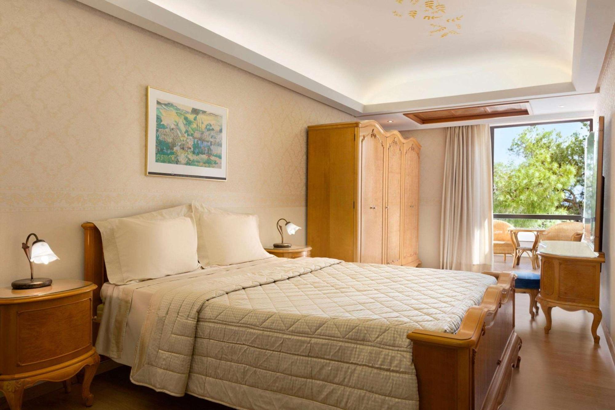 Ramada Loutraki Poseidon Resort Eksteriør bilde